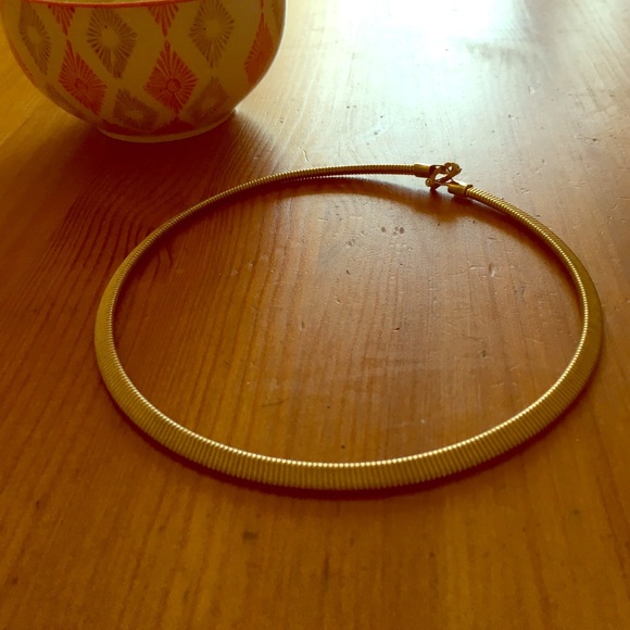 Vintage 70's gold clasp choker