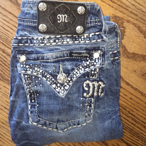 MissMe jeans size 27!