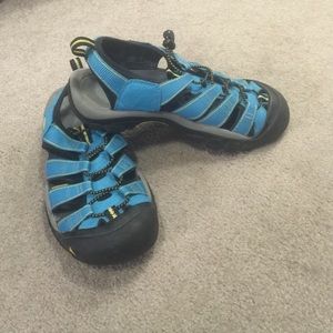 Keen shoes