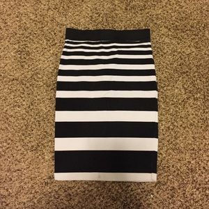 Striped pencil skirt
