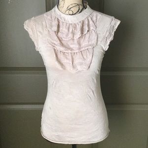 Sleeveless blouse