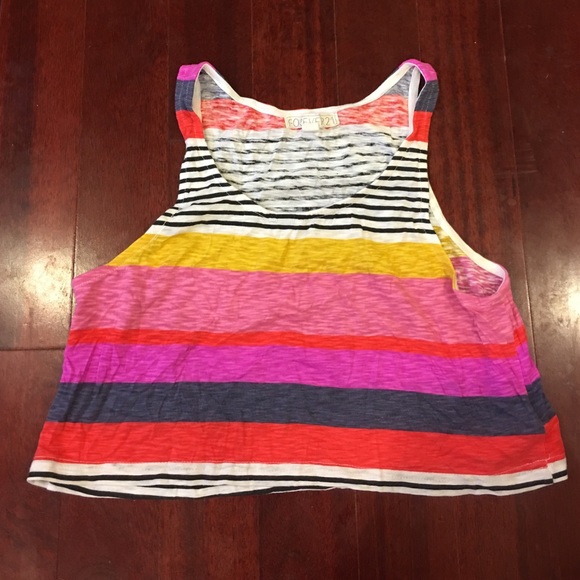 Crop top - Picture 1 of 3