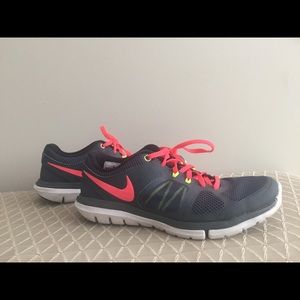 Nike Flex- Excellent Condition