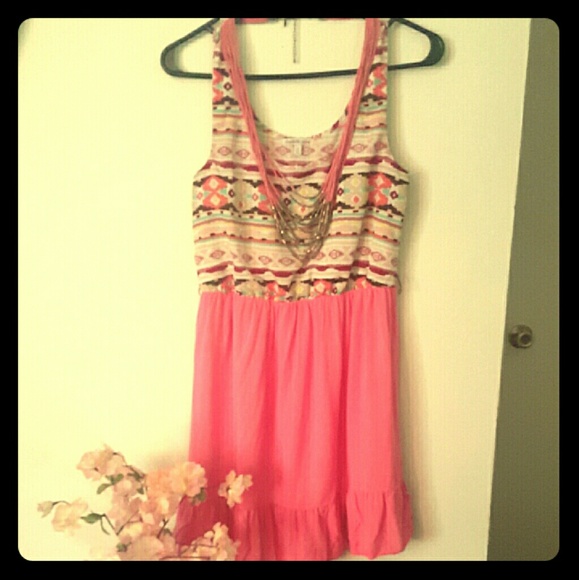 Cute Aztec Print Dress - Picture 1 of 3