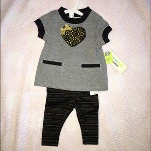 Brand new Genuine Kids from Osh Kosh Girls 2-piece