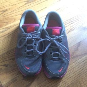 Nike gym shoes