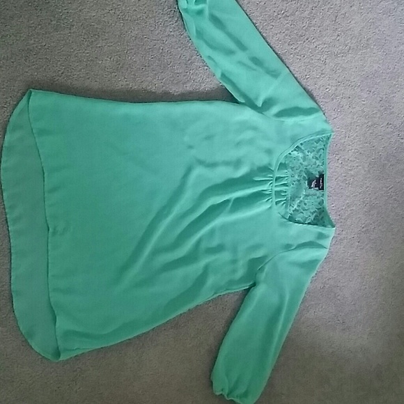 Rue 21 shirt