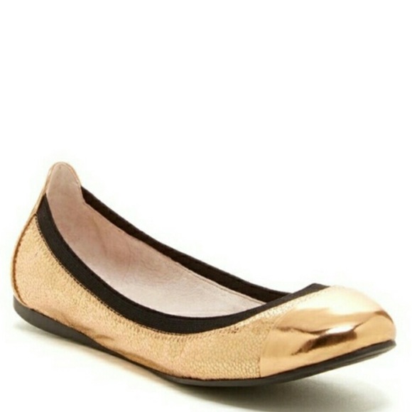 NIB Vince Camuto Gold Slip On Ballet Flats