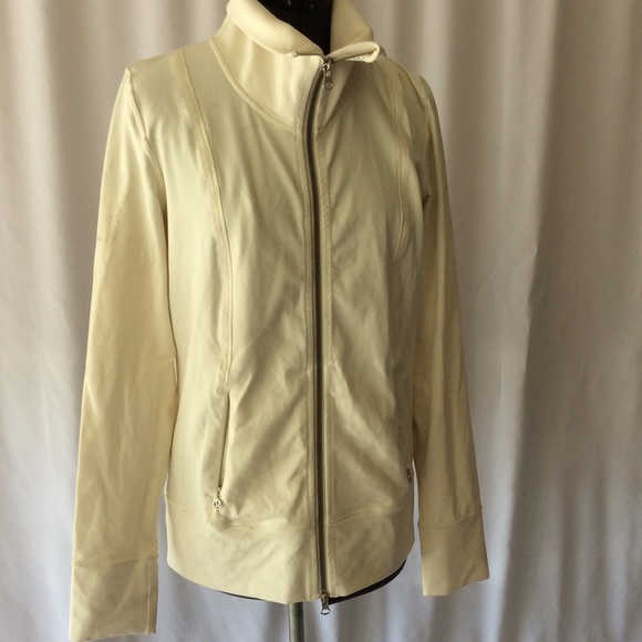 Lulu lemon cream jacket size 8