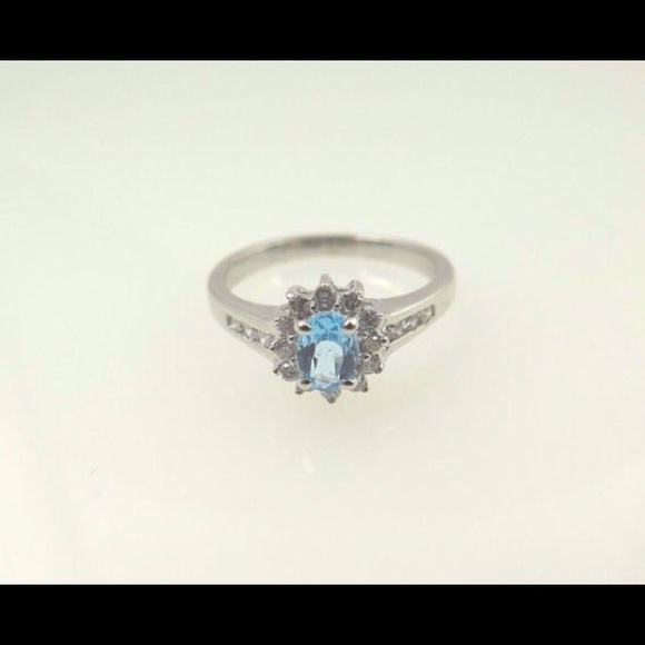 10k White Gold Blue Topaz W/Diamonds Women's Ring - Picture 2 of 5
