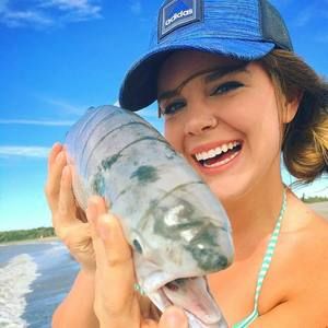 Meet your Posher, Ella