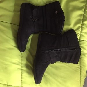 NWOT Black Boots
