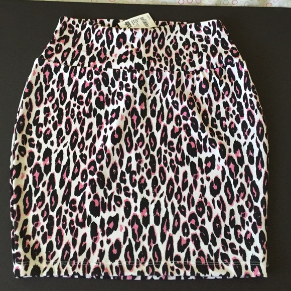 Fitted Skirt
