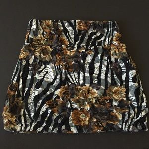Laced skirt.