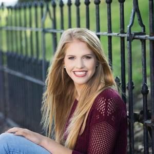 Meet your Posher, Zoie