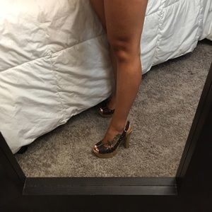 Guess Dark Brown Peep Toe Sandal size 5.5