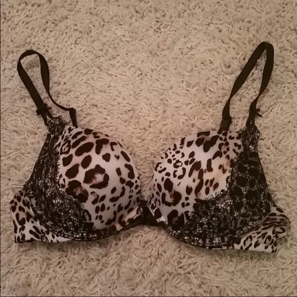 Bombshell plunge Victoria's Secret
