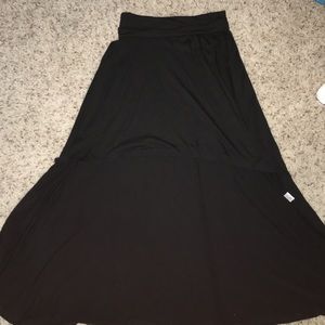 black high-low skirt!