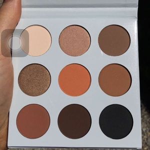 Meet your Posher, Ella