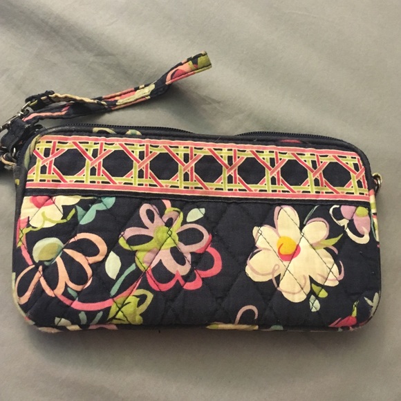 Vera Bradley All in One wristlet Ribbons