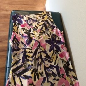 Sz 2 Banana Republic sleeveless floral blouse