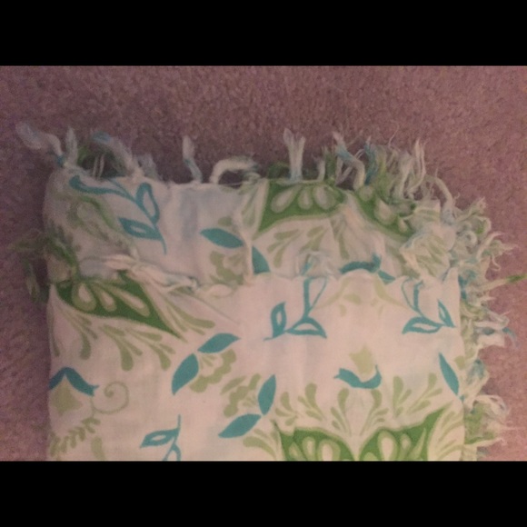 Patterned scarf - Picture 2 of 2