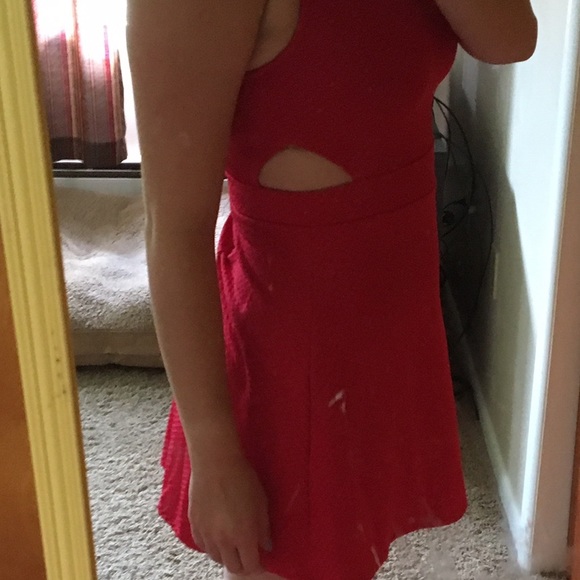 H&M dress with cutouts - Picture 2 of 3