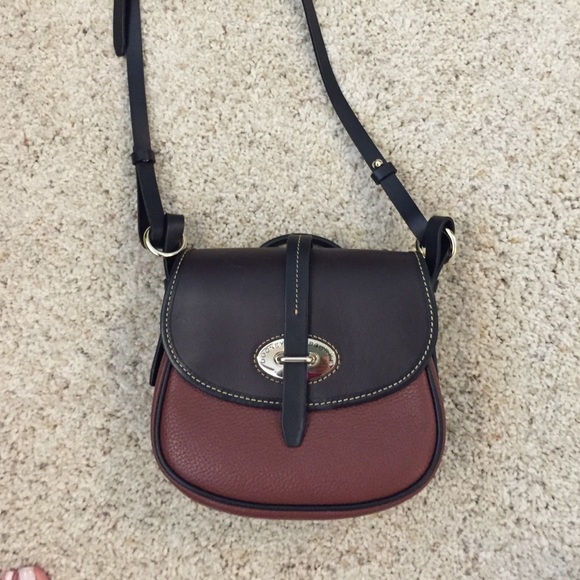 Dooney & Bourke cross body