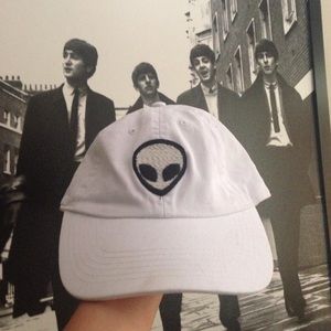 Brandy Melville White Alien Patch Hat