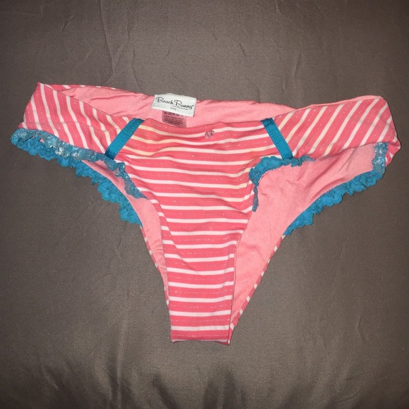 Beach Bunny Bikini - Picture 2 of 4