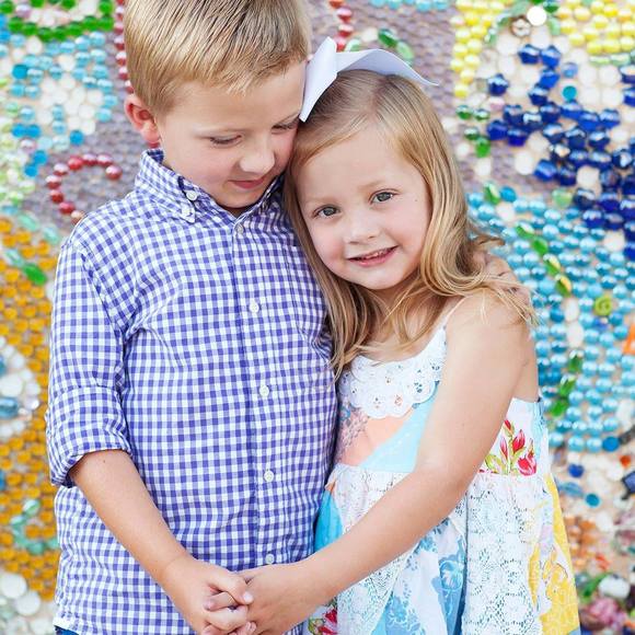 Meet your Posher, Hollie - Picture 1 of 1