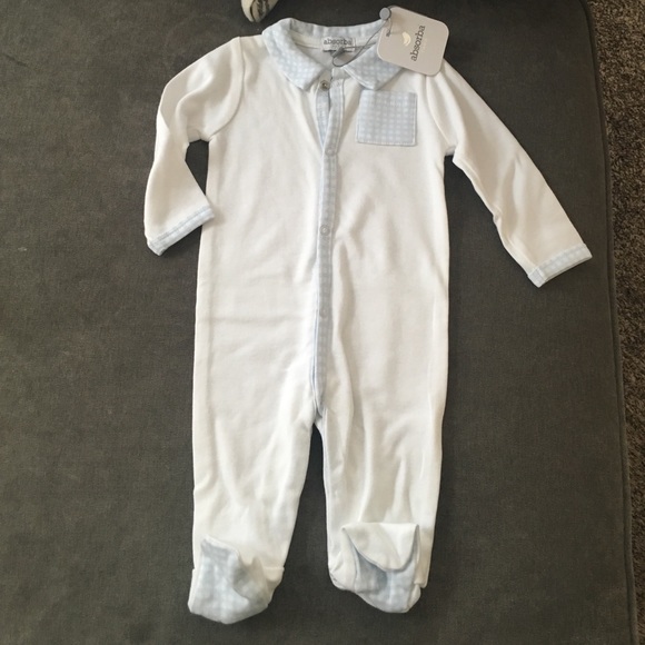 Infant clothing