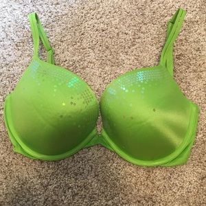 Victoria's Secret Push-Up Bra Size 34DD