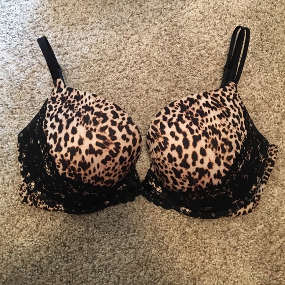 Victoria's Secret Push-Up Bra Size 34DD