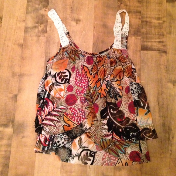 Daytrip tank from the Buckle. Size XS. - Picture 2 of 2