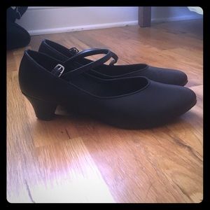 Black stage/dance shoes