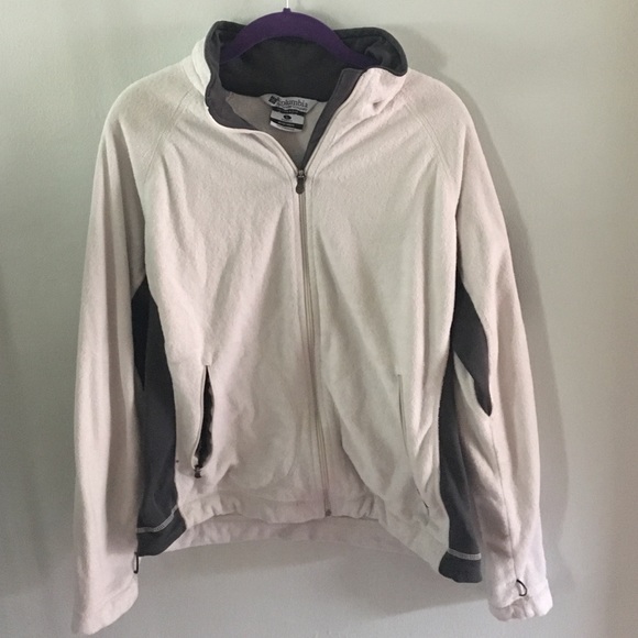 White Columbia sweatshirt