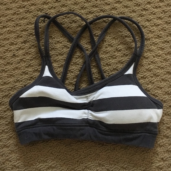 sports bra
