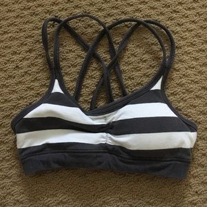 sports bra
