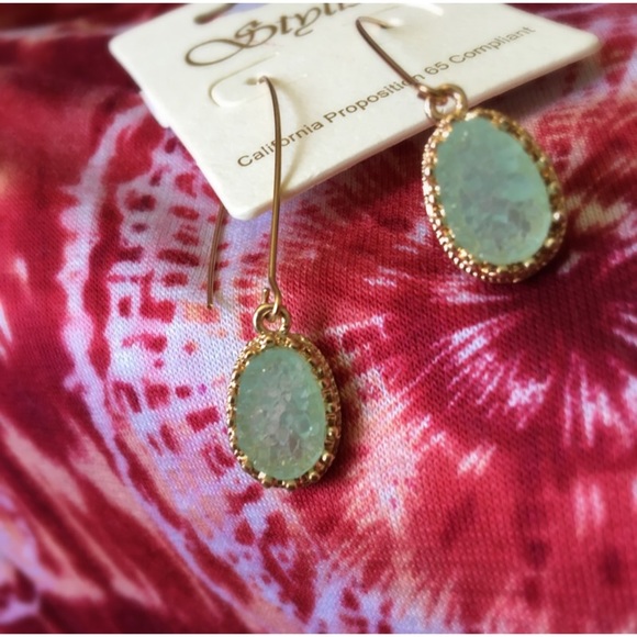 Delicate Tiffany gold earrings - Picture 3 of 3