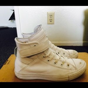 Mono Leather high top chuck