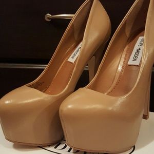 Steve Madden 'Dejavu'