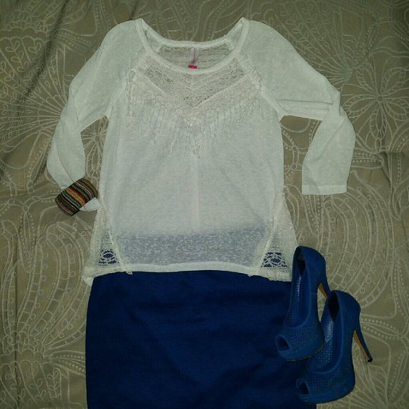 White sheer thin top with lace and fringe details - Picture 1 of 3