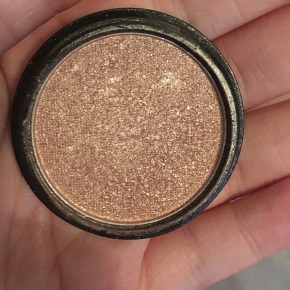 Eyeshadow/highlighter - Picture 2 of 3