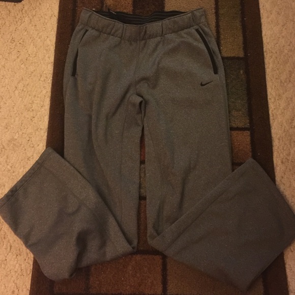 Nike women sweatpants