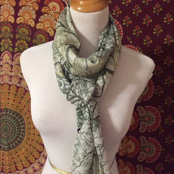 Tree Scarf - Green