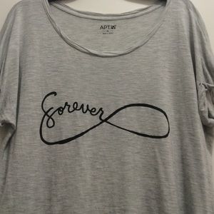 Infinity Forever T shirt size XL