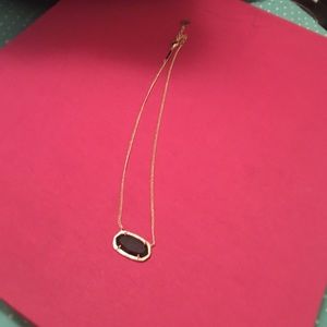 Kendra Scott necklace