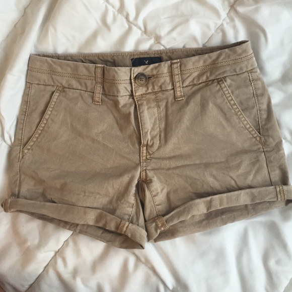 American eagle khaki shorts