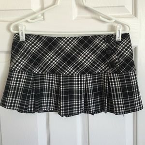Pleated skirt